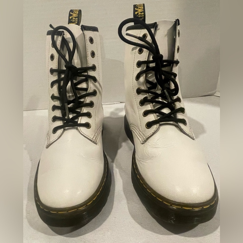 DR. MARTENS Zavala Combat Boot White Women’s Size 8 Men’s 7 - Picture 2 of 6